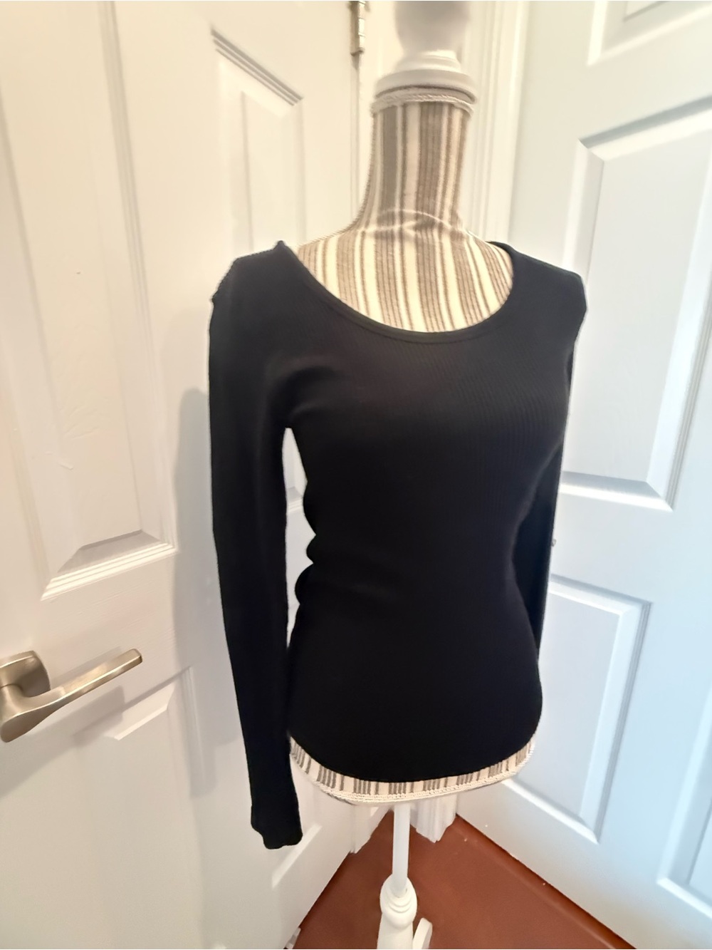 GRACE & LACE Brami Black Long-Sleeve Ribbed Women's Top L/XL